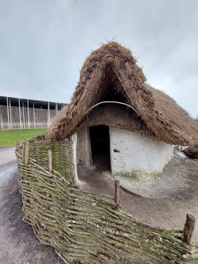 kuća iz neolitika stonehenge