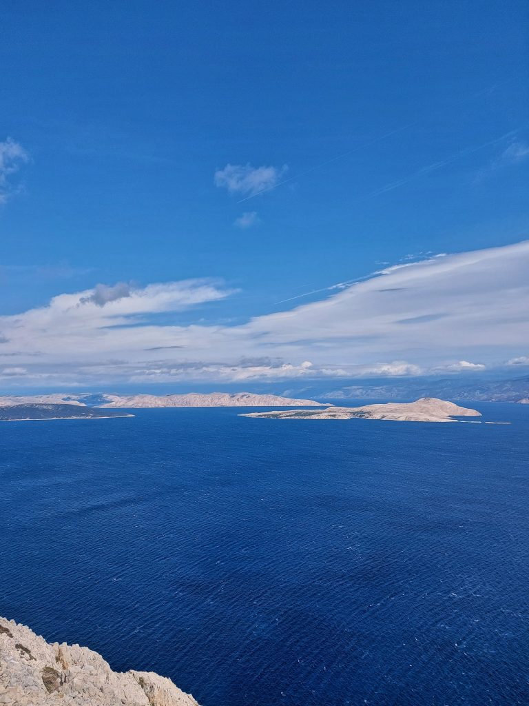 pogled na Goli otok s Raba.