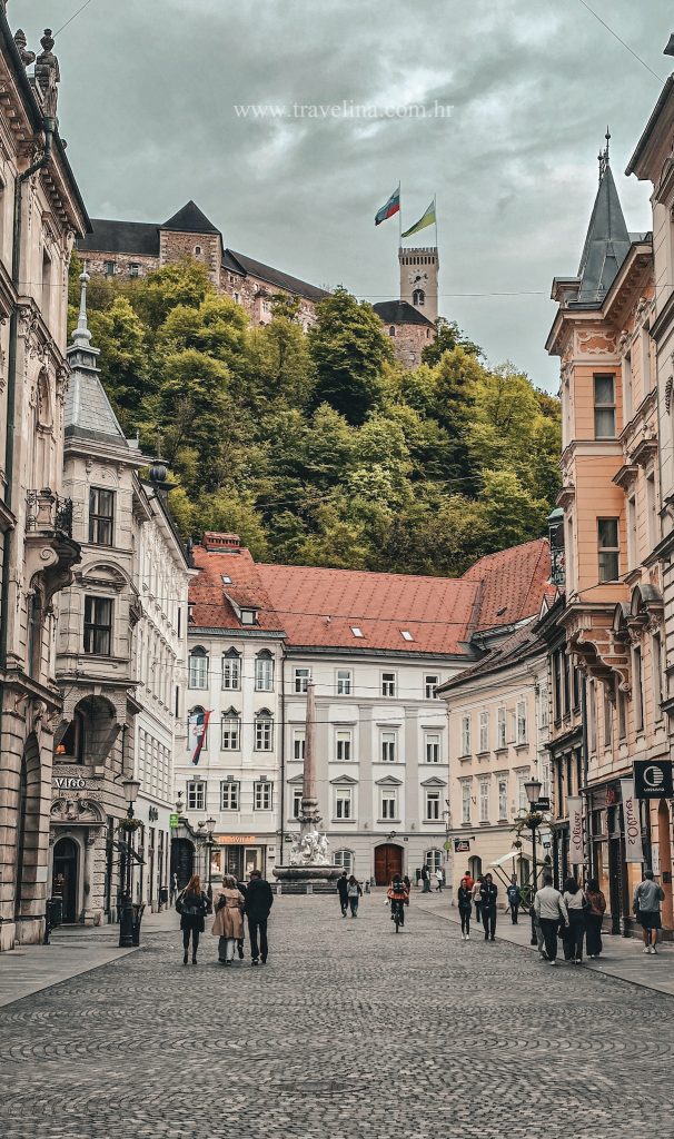 izlet u ljubljanju Robbov vodnjak, Mestni trg, Centar Ljubljane