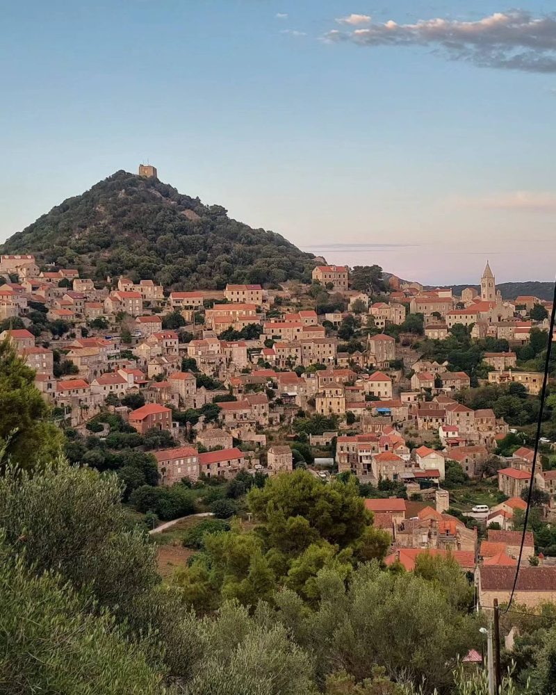 Travelina otok lastovo