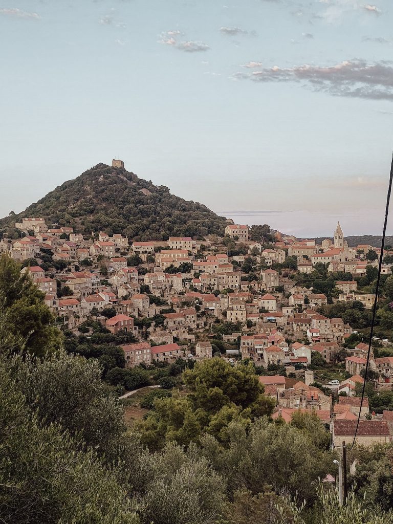 otok lastovo 