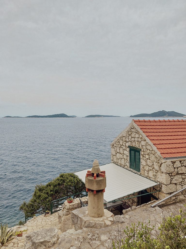 otok Lastovo uvala Zace